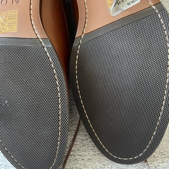 Up for sale is a BRAND NEW CHELSEA BOOT ALEVIA size US 9 never $95.00 or B.O - Picture 4 of 12